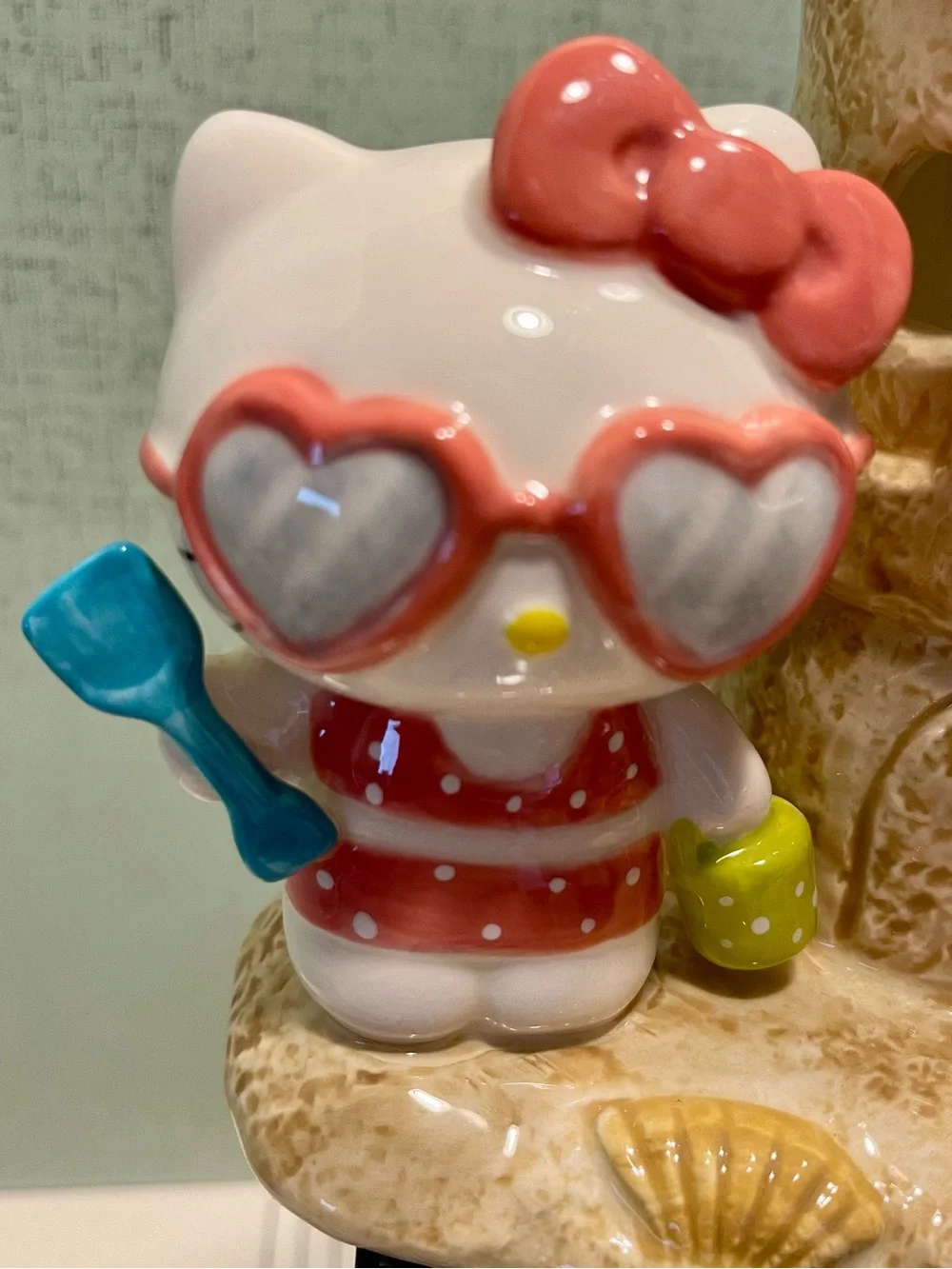 NWT HELLO KITTY CLAYWORKS Blue Sky Pink & Red Sandcastle TEALIGHT HOLDER